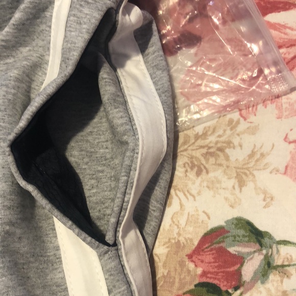 Fitness engineering mens signature joggers in gray - Picture 6 of 11